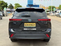 Toyota Highlander 8