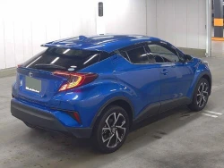 Toyota CH-R 4