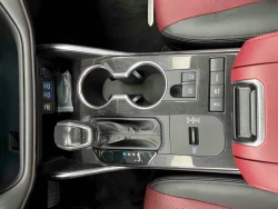 Toyota Crown Kluger 1