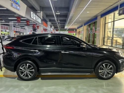 Toyota Harrier 3