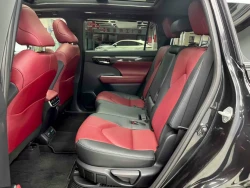 Toyota Crown Kluger 6