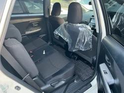 Toyota Prius Alpha 3
