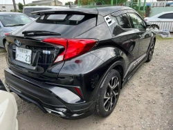 Toyota C-HR 4