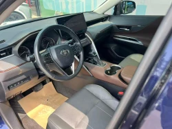 Toyota Harrier 6
