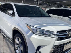 Toyota Highlander 4