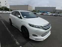 Toyota Harrier HV 6