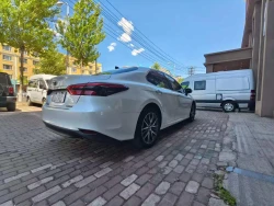 Toyota Camry 3