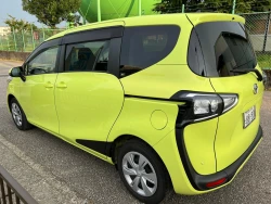 TOYOTA SIENTA 1