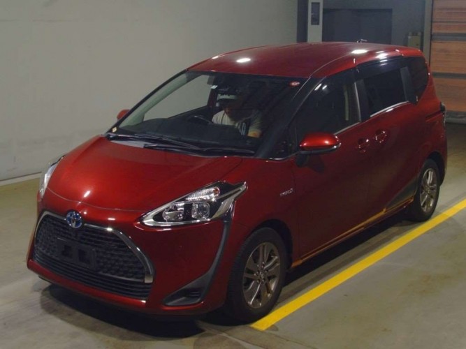 Toyota Sienta 2019 год (продан)