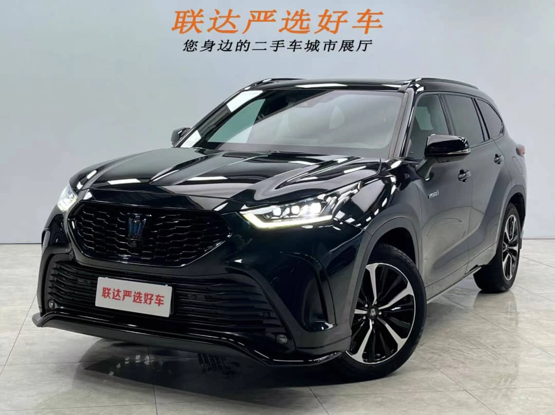 Toyota Crown Kluger