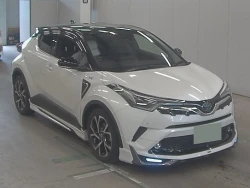 Toyota CH-R 5