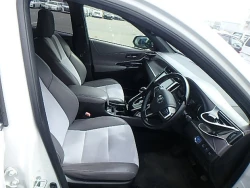 Toyota Harrier HV 3