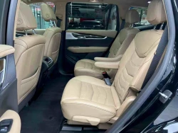 Cadillac XT-6 2