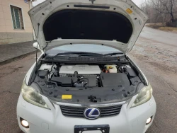 LEXUS CT200h 7