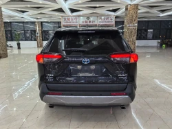 Toyota Rav4 6
