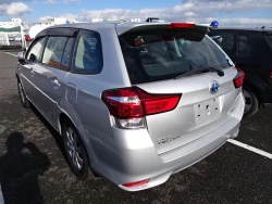 Toyota Fielder 6