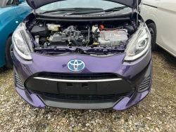 TOYOTA AQUA 10