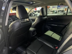 Toyota Harrier 4