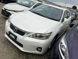 LEXUS CT200h 13
