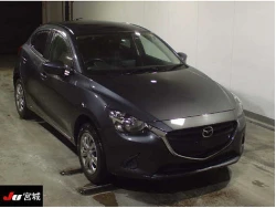 Mazda Demio 1
