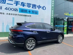 Toyota Harrier 1
