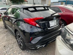 Toyota C-HR 10