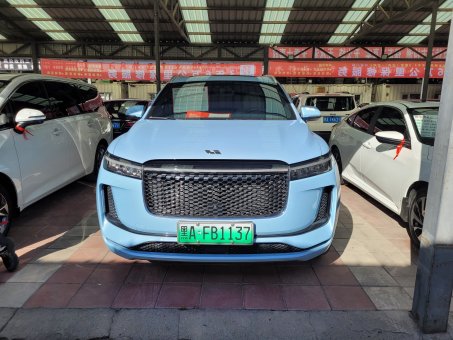 Li Auto One 4вд hybrid 1.2л 2020 год (доступен к заказу)