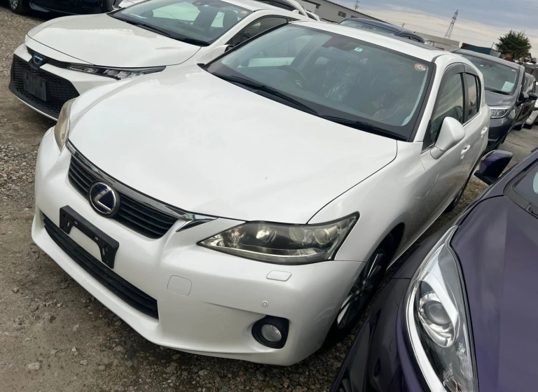 LEXUS CT200h