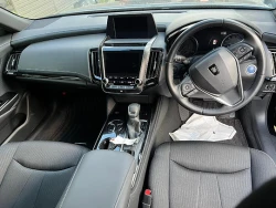 Toyota Crown 5