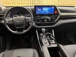 Toyota Highlander 3