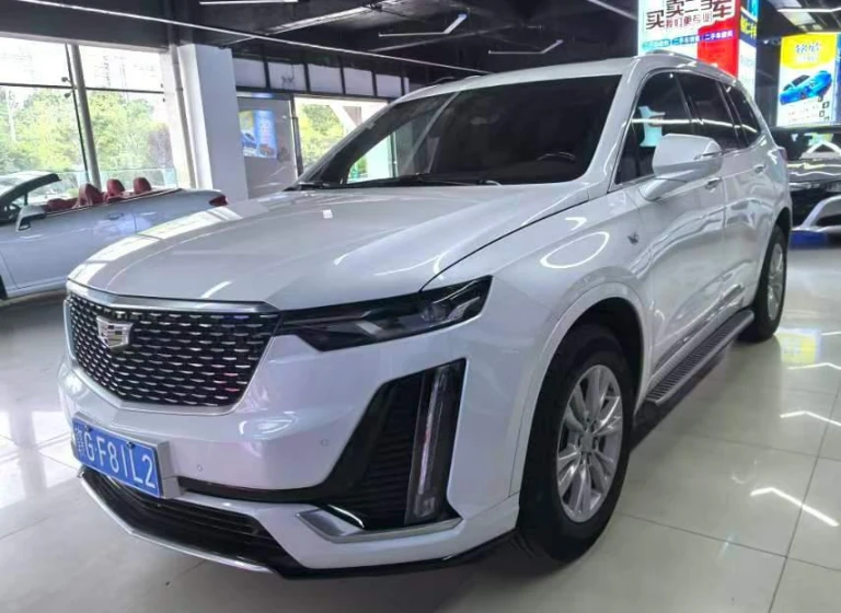 Cadillac XT-6