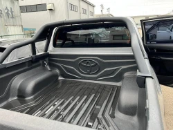 Toyota Hilux 3