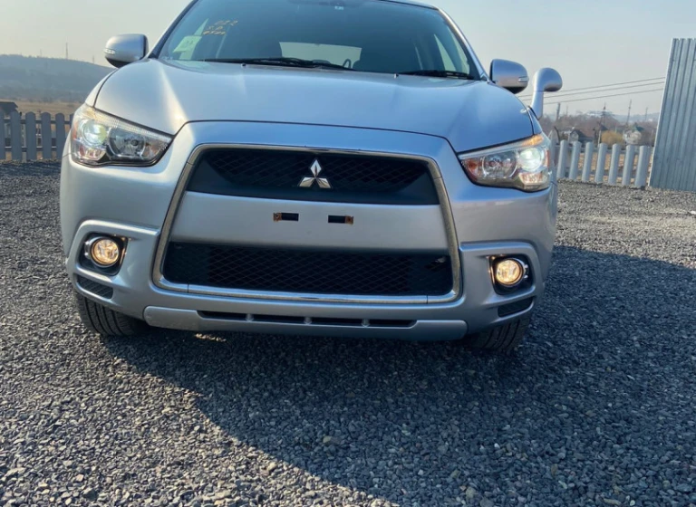 Mitsubishi RVR
